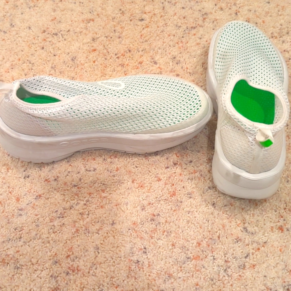 Oofos mesh shoes
